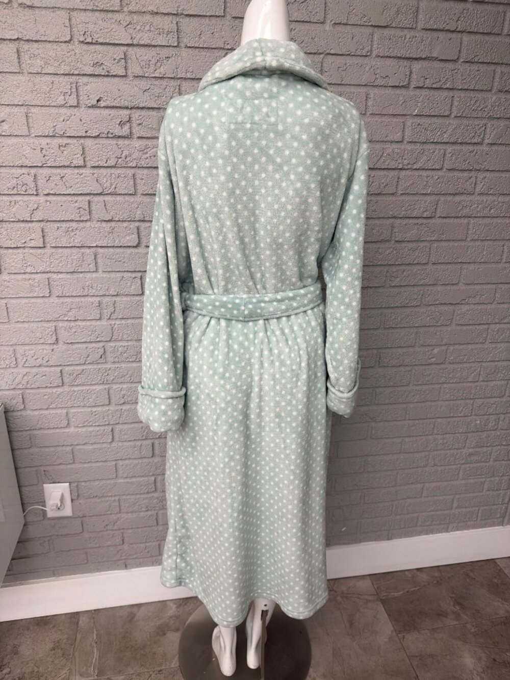 Oscar dela Renta Women’s Polka Dot Robe Size L /XL - Picture 3 of 10